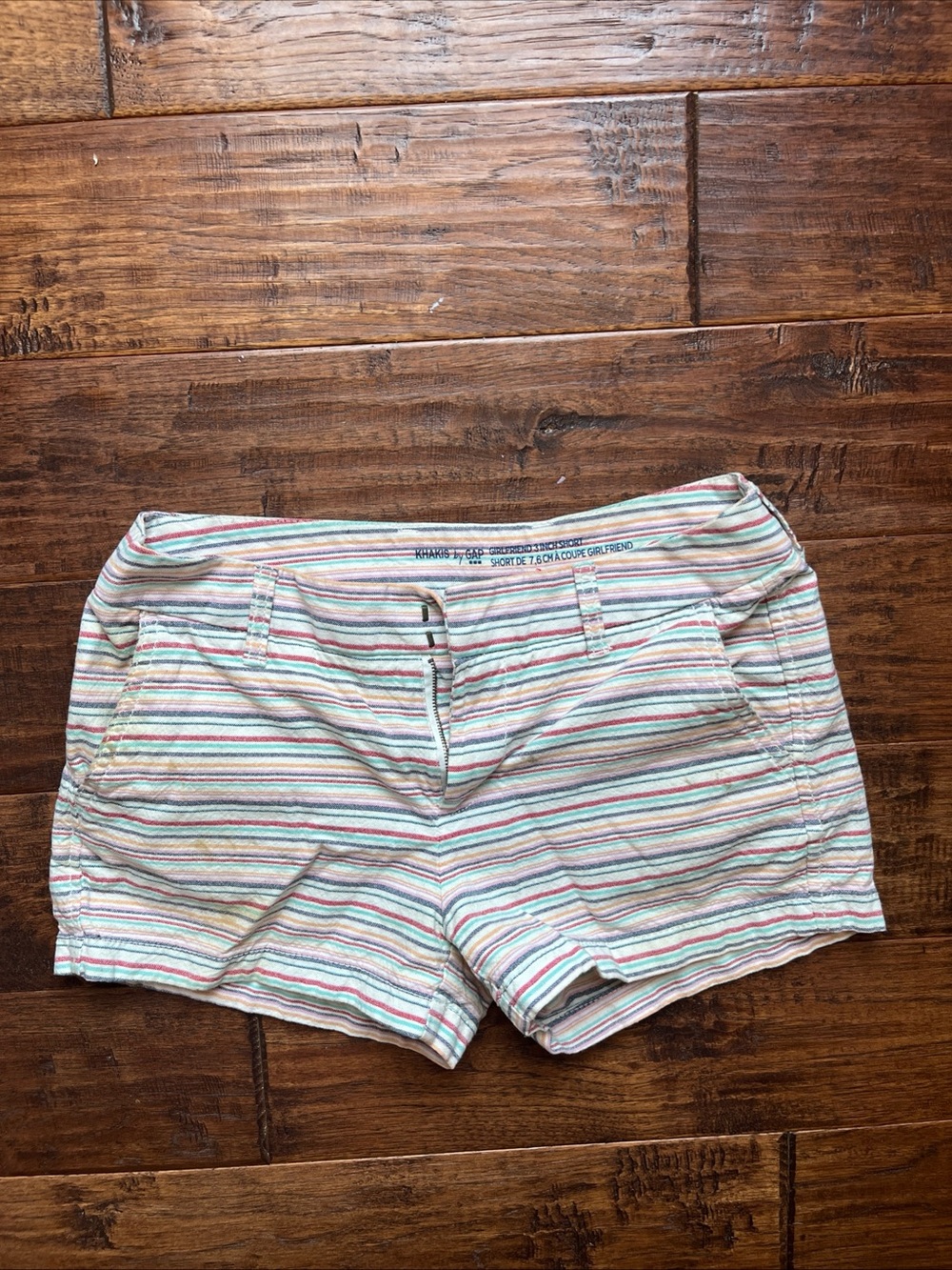 Gap Khakis Womens Girlfriend 3 Inch Shorts Size 4 Multicolor Striped Cotton
